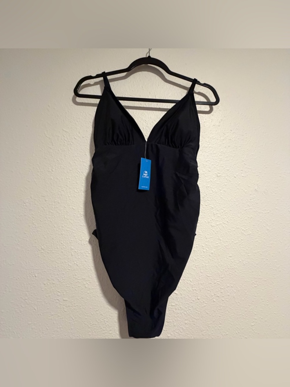 Cupshe Black V-Neck One-Piece Swimsuit